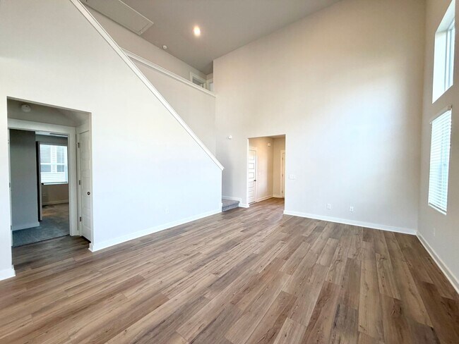 Building Photo - 1333 Gentry Dr