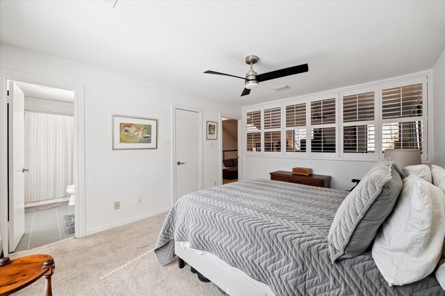 Building Photo - 701 Bering Dr