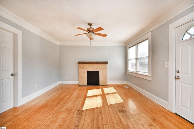 Building Photo - 204 Parkins Mill Rd