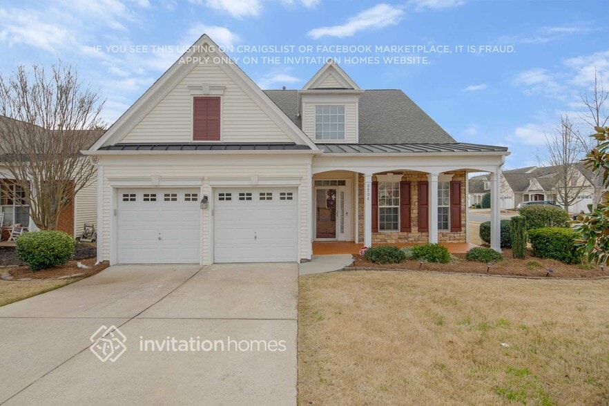 Building Photo - 6204 Woodland Commons Dr