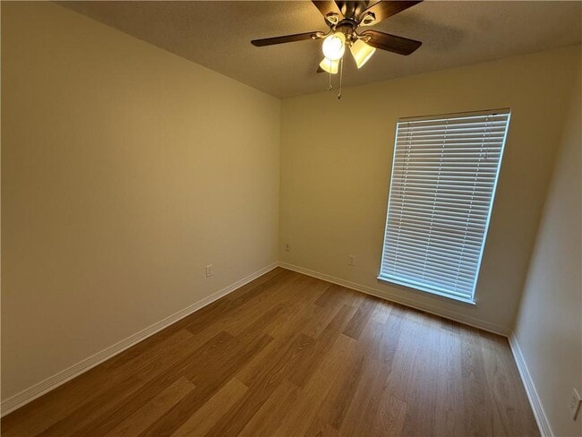 Building Photo - 791 Copperfield Dr E