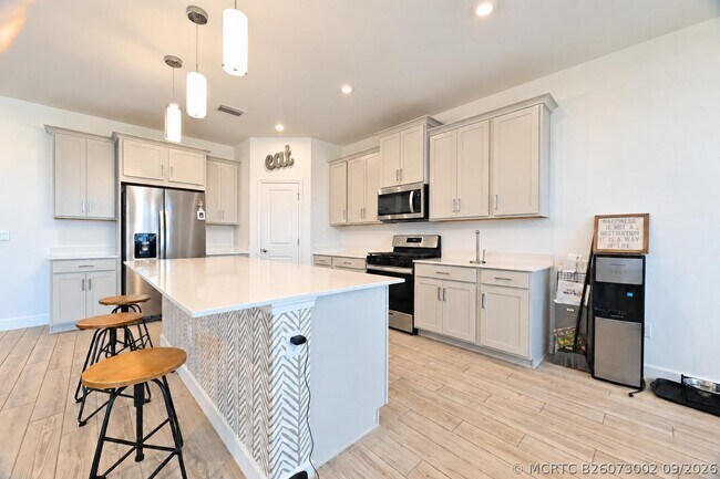 Building Photo - 14252 Murney Wy