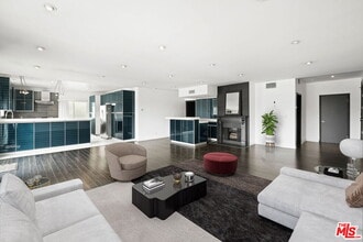 Building Photo - 825 S Le Doux Rd