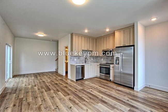 Building Photo - Unit 3356....   2 Bed, 2.5 Bath Townhome in Arbor Lodge Near University of Portland