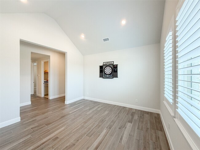 Building Photo - 13203 Wood Leaf Pk