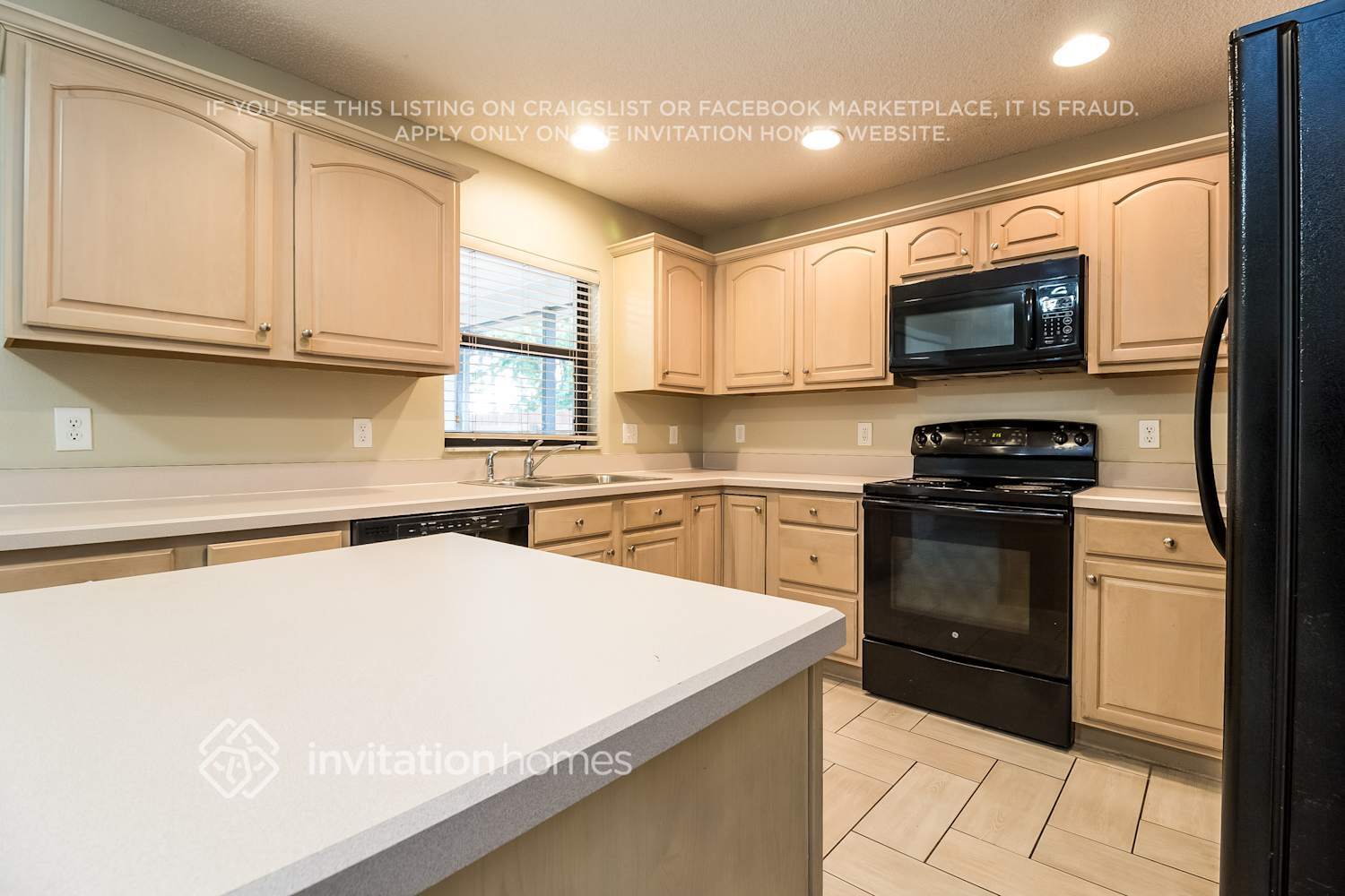 Building Photo - 1011 Surge Ct