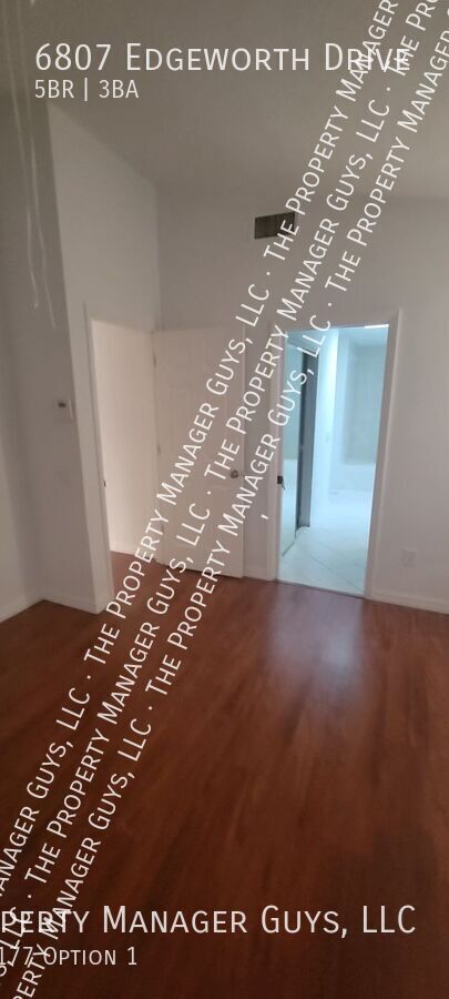 Building Photo - 6807 Edgeworth Dr