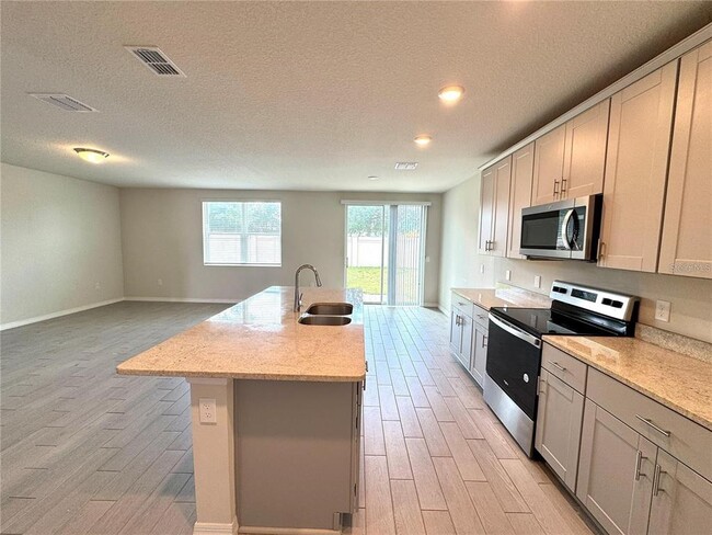 Building Photo - 3024 Cassidy Ln