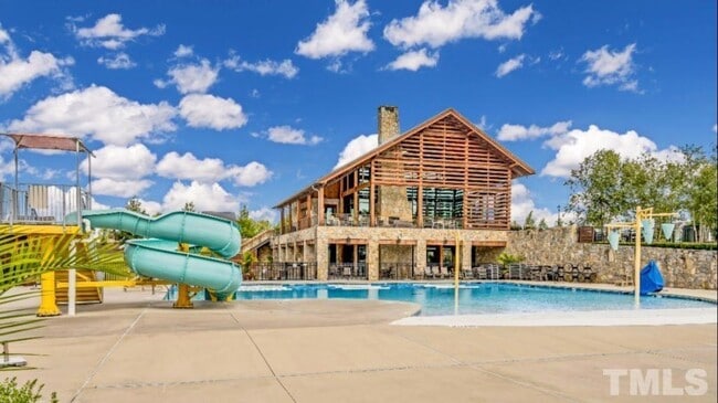 Building Photo - 204 Big Barn Dr
