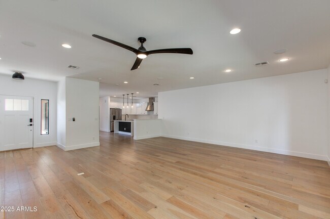 Building Photo - 4110 N 47th St