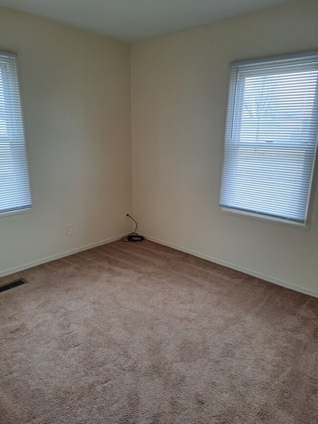 Building Photo - 3 BR House Near Purdue University Fort Wayne