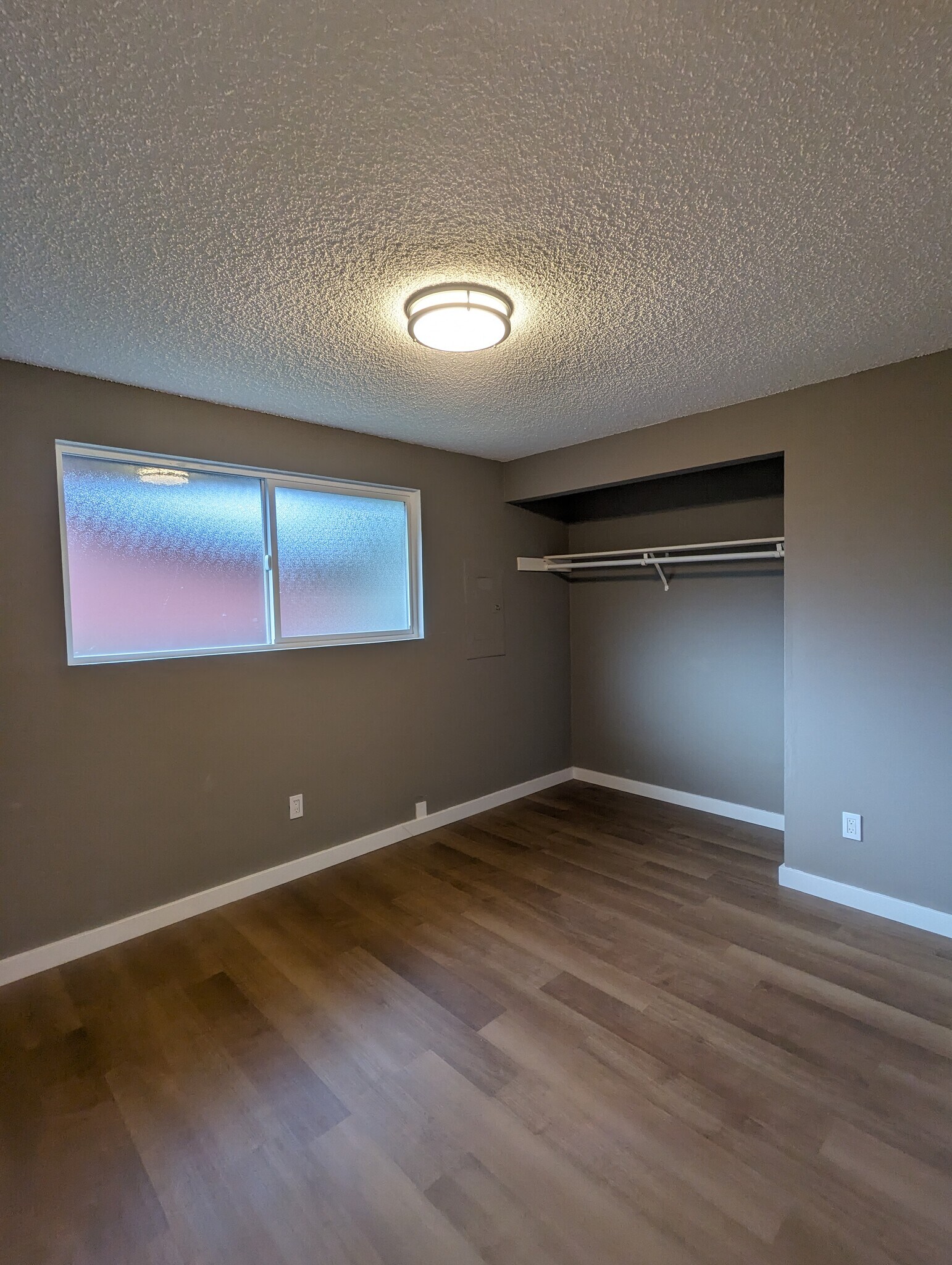 Building Photo - 1614 Cellars Ave