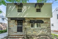 Building Photo - 15803 Delrey Ave
