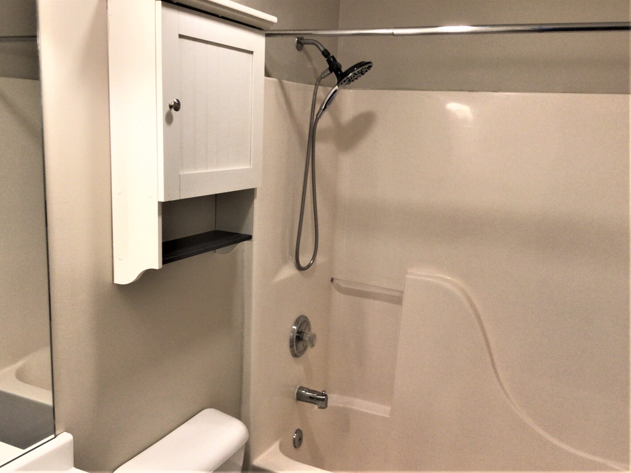 Building Photo - 2456 Miami Village Dr