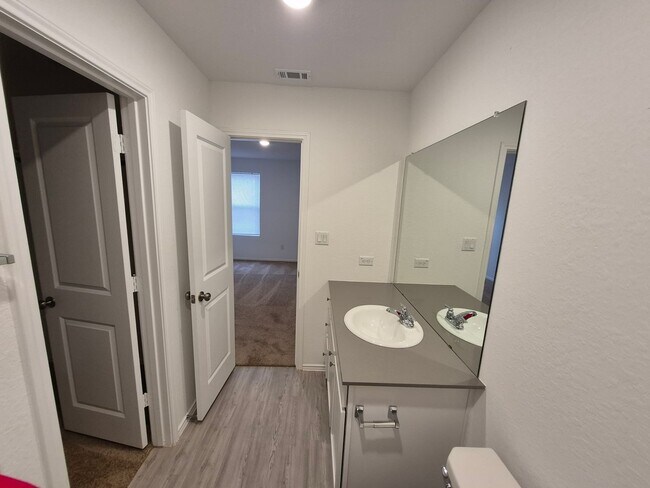 Building Photo - 12822 CHINALI SPG