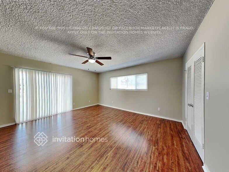 Building Photo - 15857 Liggett St