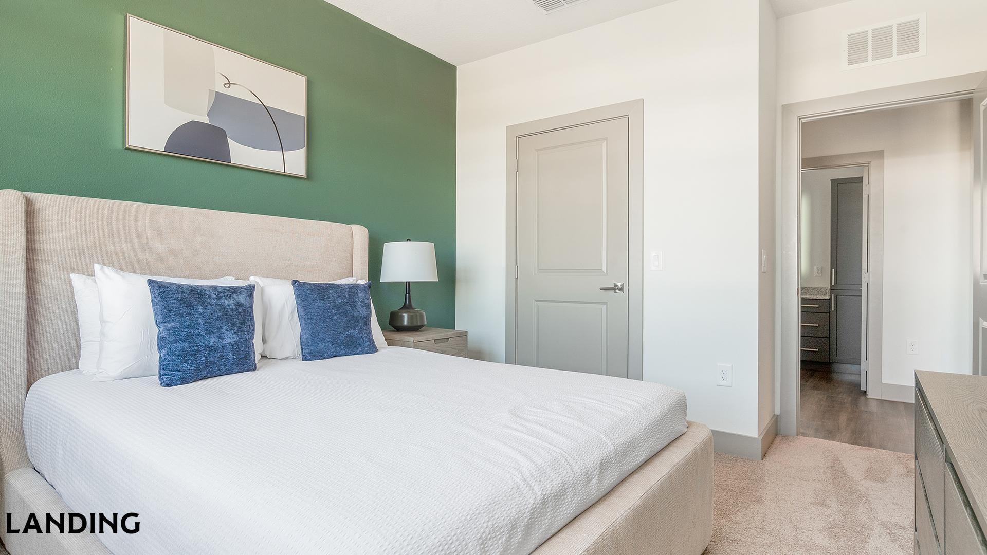 Building Photo - 2995 Railside Lp