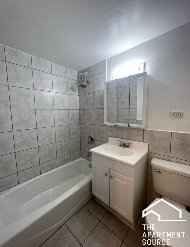 Building Photo - 4180 N Marine Dr