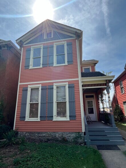 Building Photo - 815 Campbell Ave