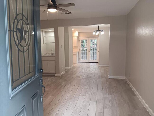 Building Photo - 8402 Fathom Cir