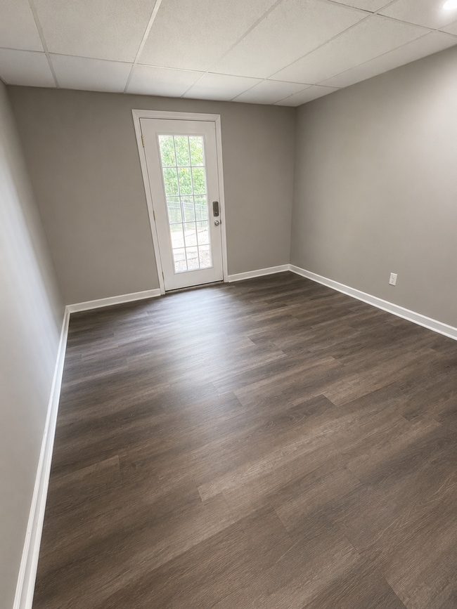 Building Photo - 7083 Parkarms Ct