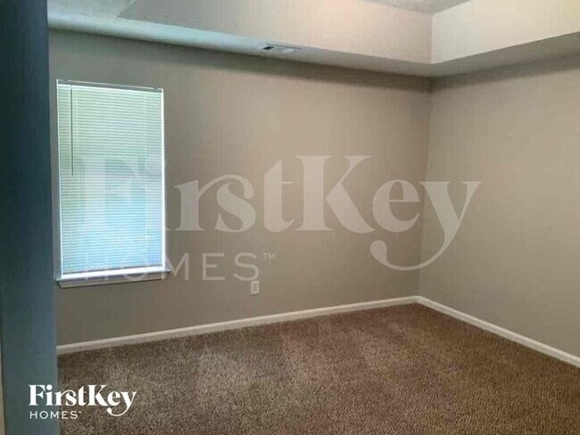 Building Photo - 675 Conisburgh Ct