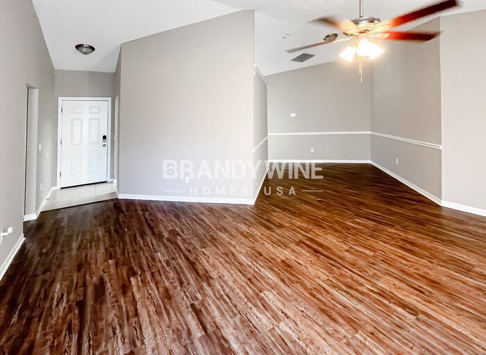 Building Photo - 8592 Bandera Cir W