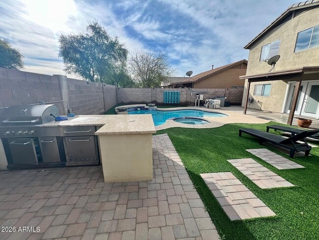 Building Photo - 2721 S 108th Ave