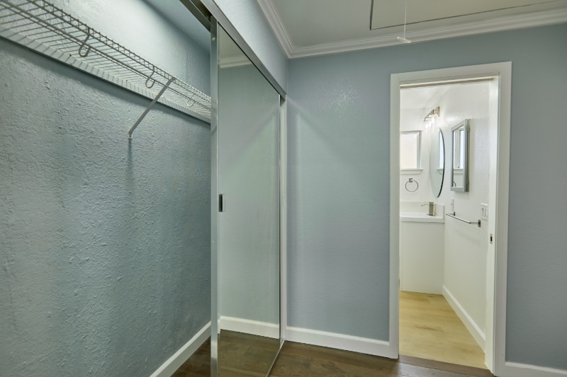 Building Photo - 781 Elm St