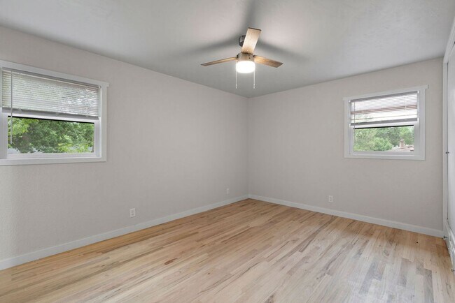 Building Photo - 4 Bedroom completely remodeled home in Fort Collins