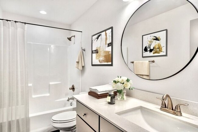 Building Photo - Luxury 3 Bedroom 2.5 Bath Townhome in Bullard, TX!