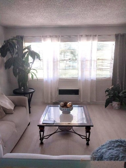 Building Photo - 361 Windsor P