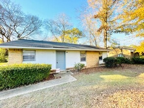 Building Photo - ** 3 Bed 2 Bath located off Wares Ferry road ** Call 334-366-9198 to schedule a self tour