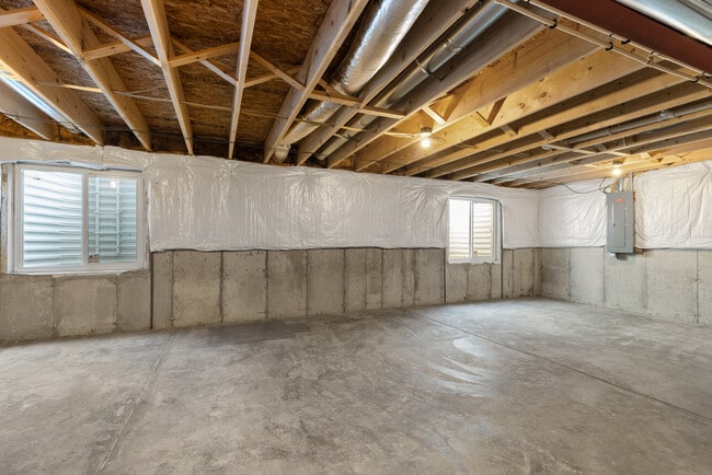 Building Photo - 2461 Tahoe ln