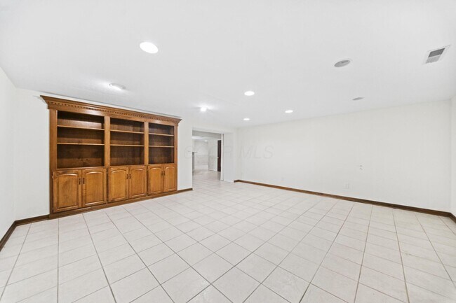 Building Photo - 7854 Astra Cir