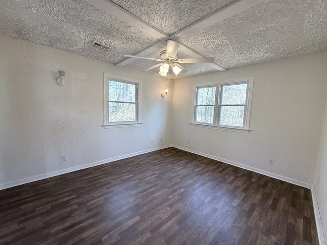 Building Photo - 2404 Pamlico Cir