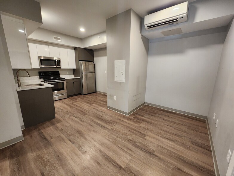 Building Photo - 55 Hemenway St