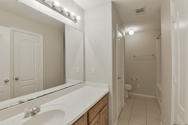 Building Photo - 24415 Strong Pine Dr