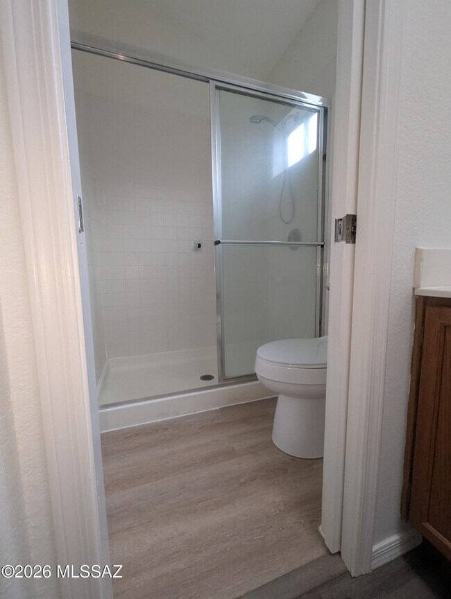 Building Photo - 7254 W Maple Ridge Dr