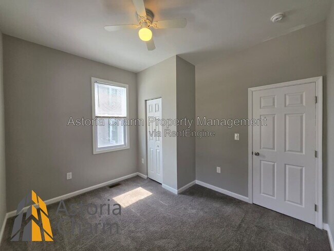 Building Photo - 3909 Fleetwood Ave