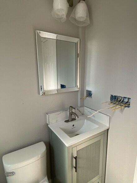 Bathroom - 3606 Santa Ana St