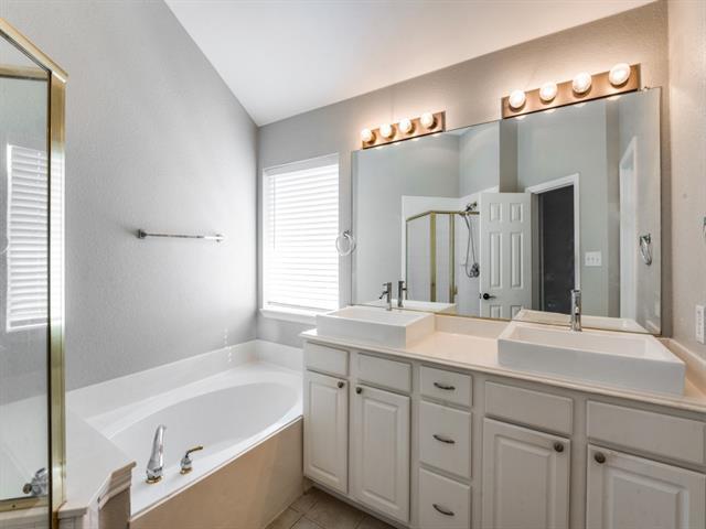 Building Photo - 2313 Campfire Ln