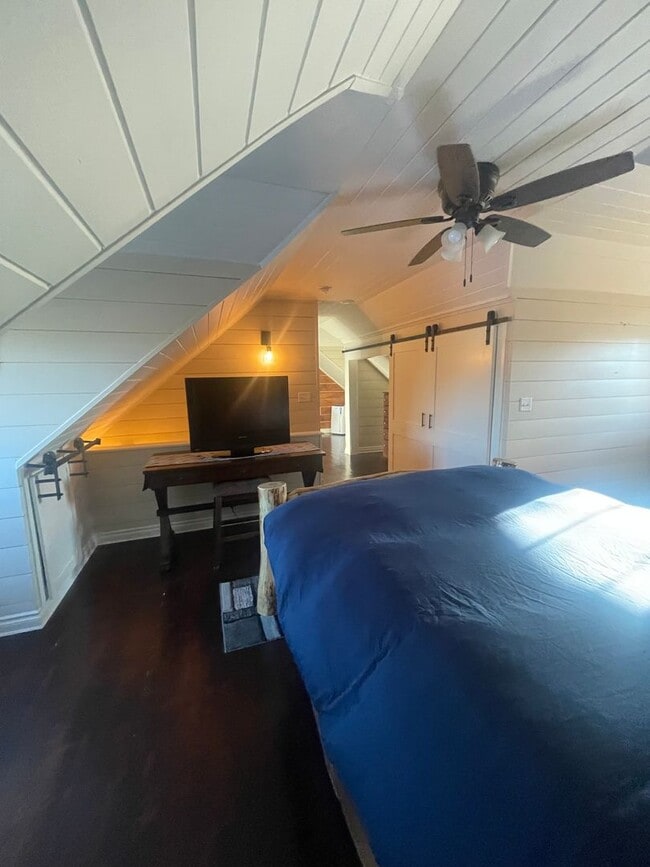 Building Photo - 7016 Birdsell Cir