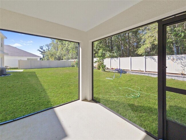 Building Photo - 304 SE 66th Ct