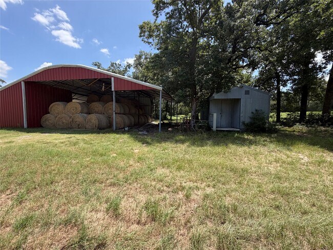 Building Photo - 6335 Private Rd 4030