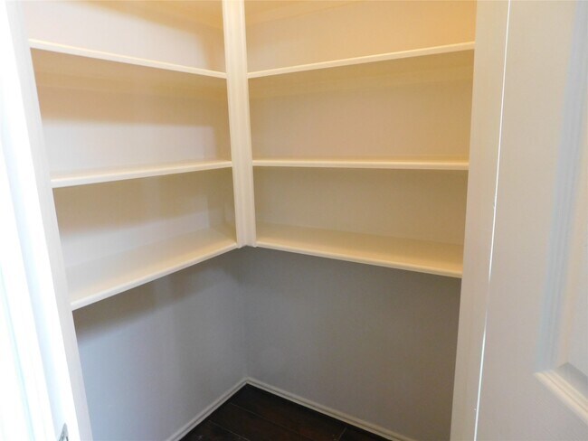 Building Photo - 19130 Yaupon Ranch Dr