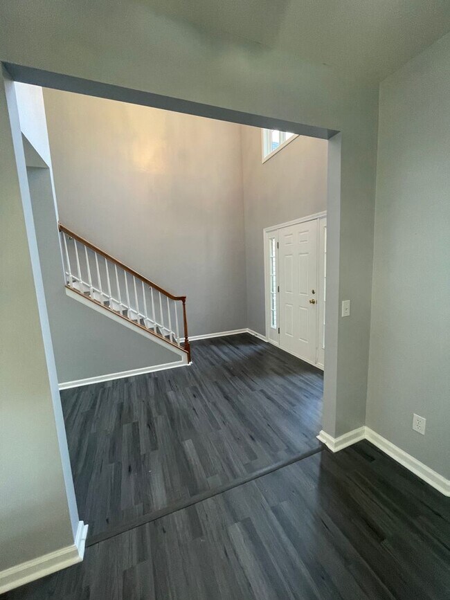 Building Photo - Lovely 3 Bedroom Home in Greer Near Gibb S...
