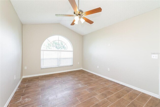 Building Photo - 817 Albi Ct
