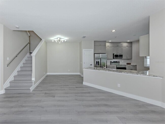 Building Photo - 3941 Yellowstone Cir