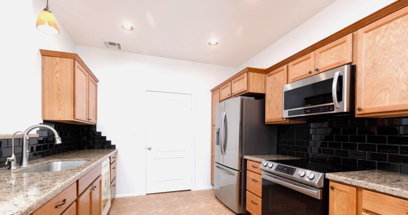 Building Photo - 470 Turtleback Rd